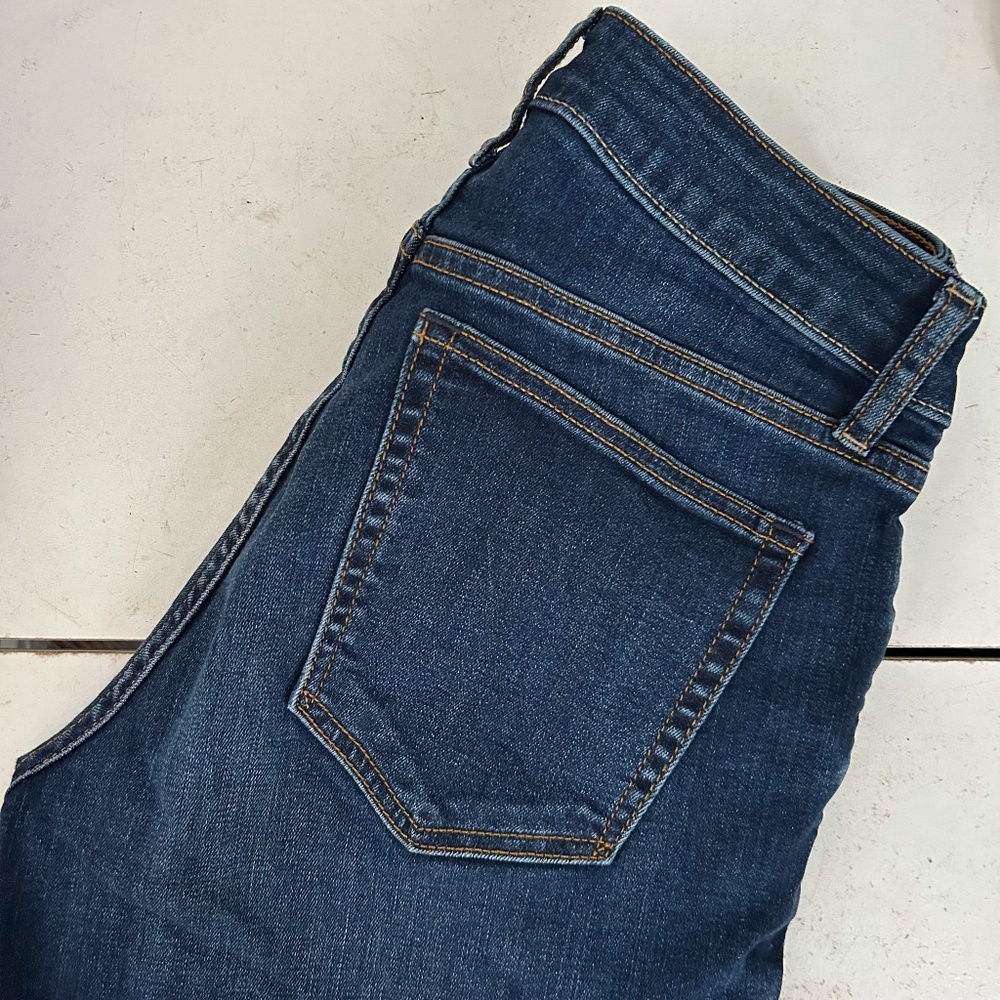 GAP Denim 4/27 Long Curvy True Skinny No Rips